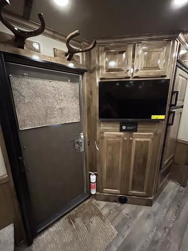 4 used horse trailer