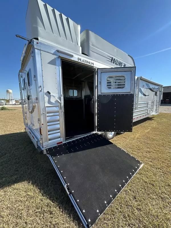 4 horse trailer with living quarters for sale
