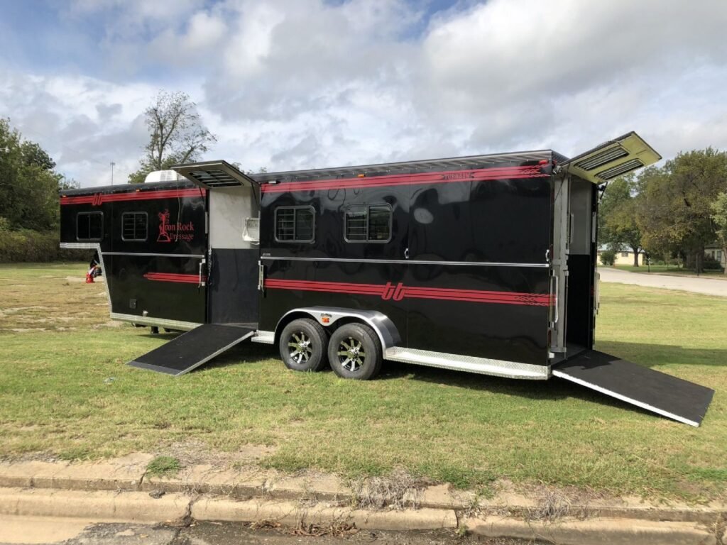 used horse trailers