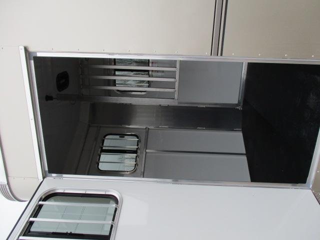 2022 Sundowner Charter SE 2H Bumper Pull Horse Trailer - Image 4