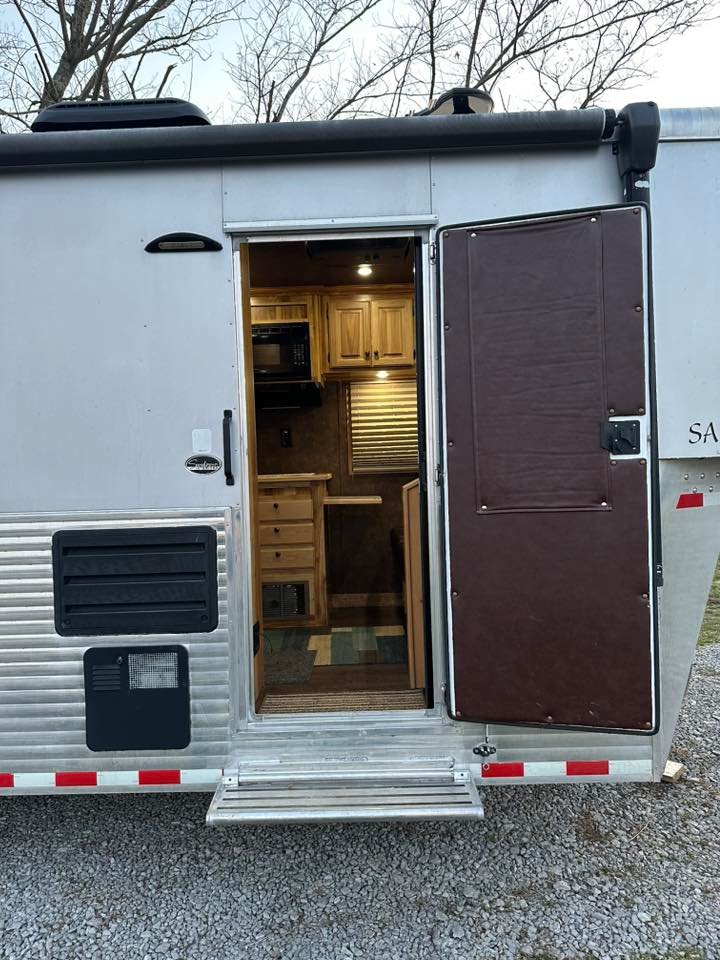 2019 used sundowner santa fe