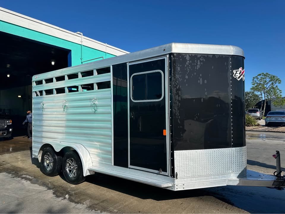 2021 Exiss 3 horse gooseneck for sale