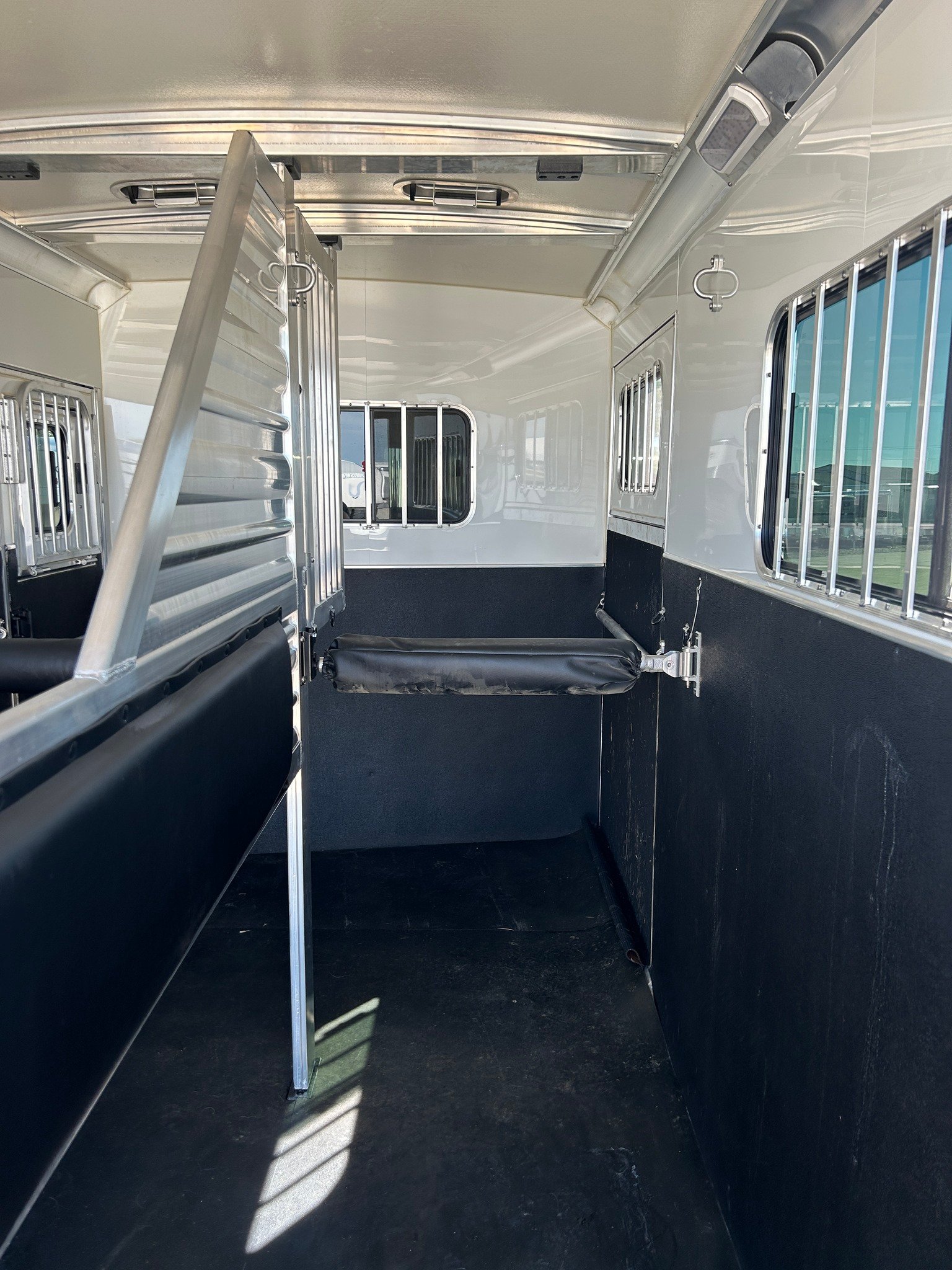 2022 Cimarron NorthStar Bumper Pull Horse trailer - Image 7