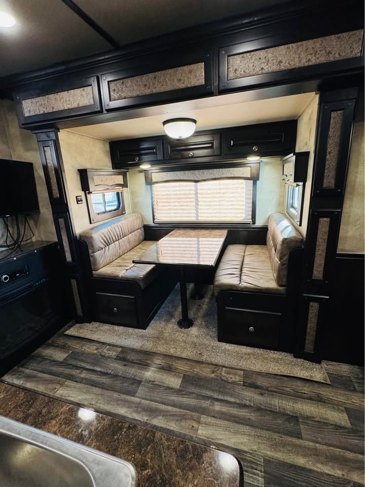 2021 Merhow Next Generation 3 horse trailer - Image 10