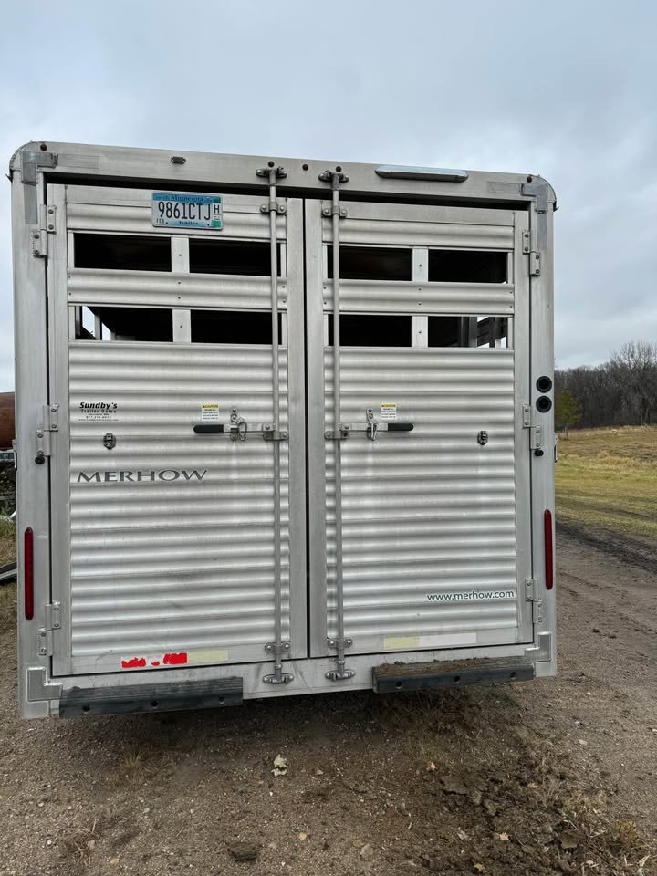 2017 Merhow LiveStock Combo Trailer With Living Quarters - Image 6