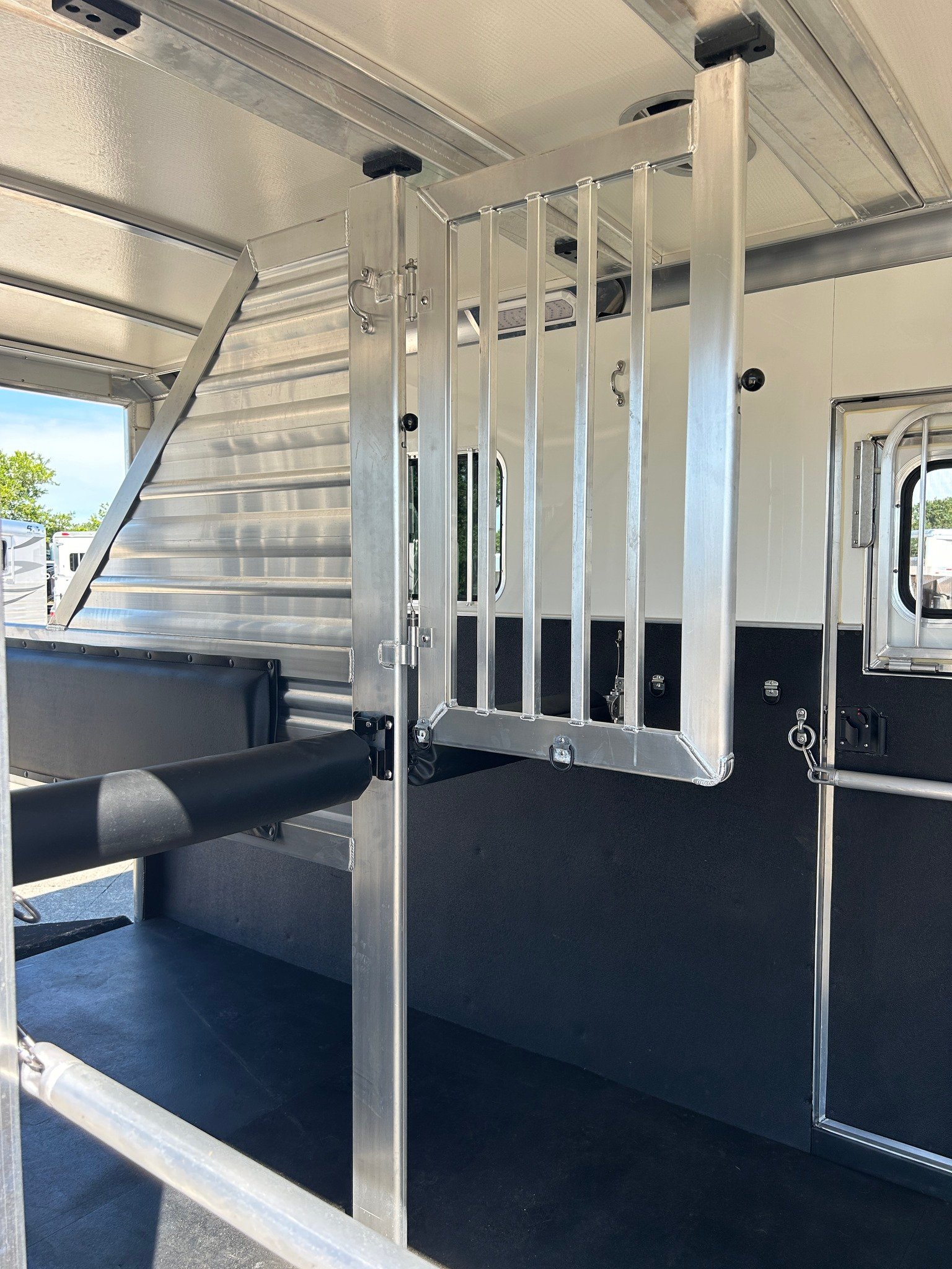 2022 Cimarron NorthStar Bumper Pull Horse trailer - Image 12