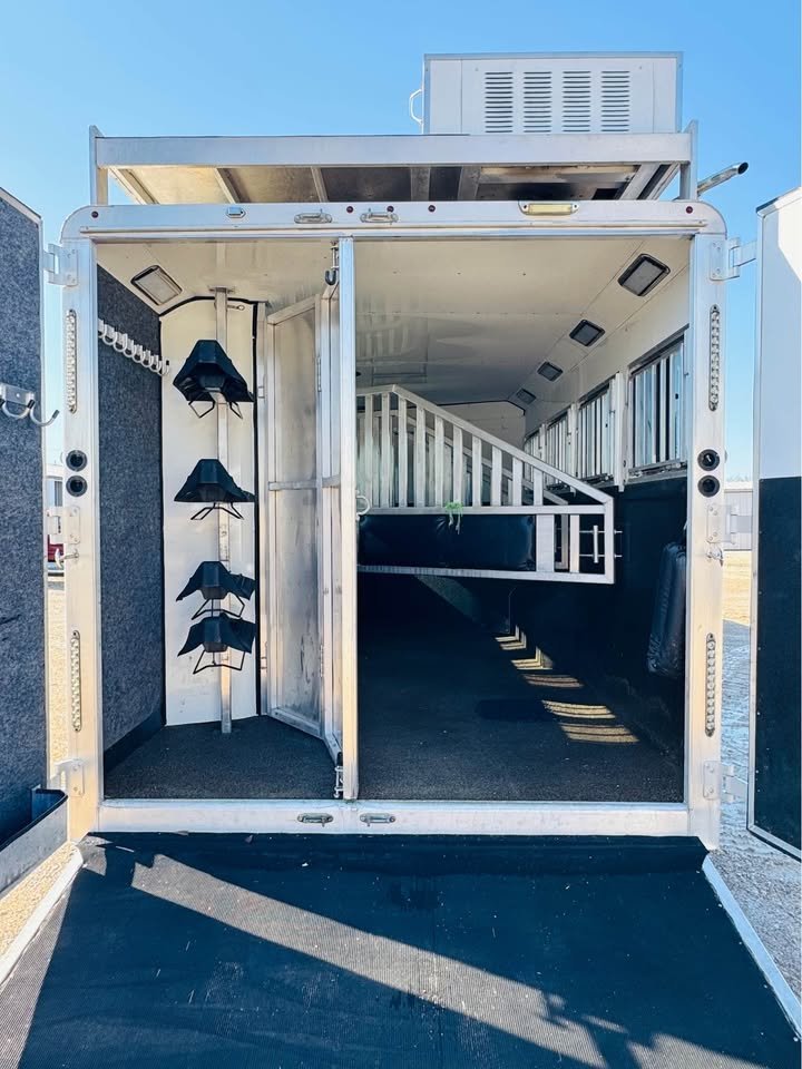 2021 Merhow Next Generation 3 horse trailer - Image 15