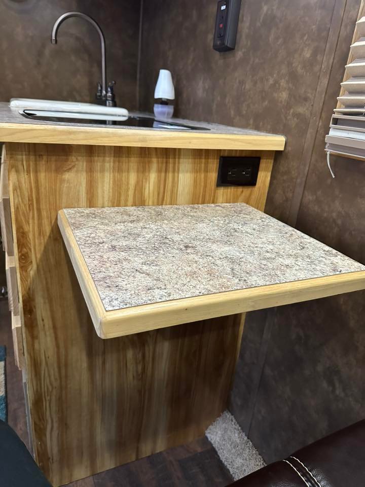 used sundowner santa fe with lq