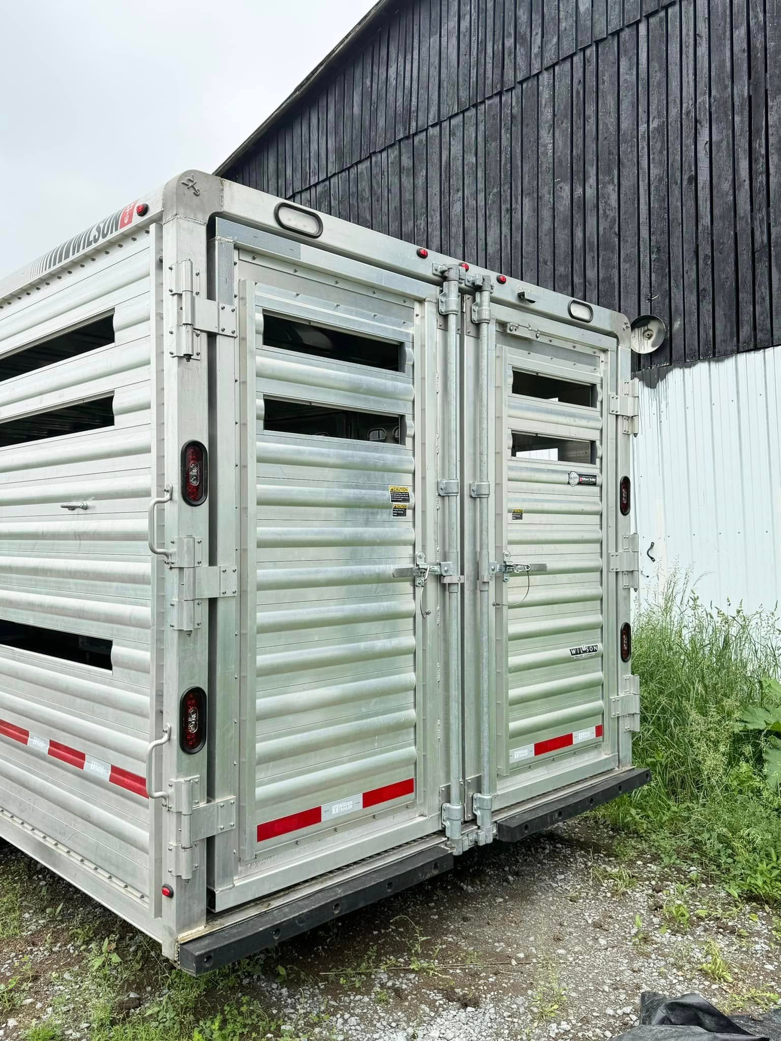 2023 Wilson Roper LiveStock Combo 28 x 8 Trailer - Image 3