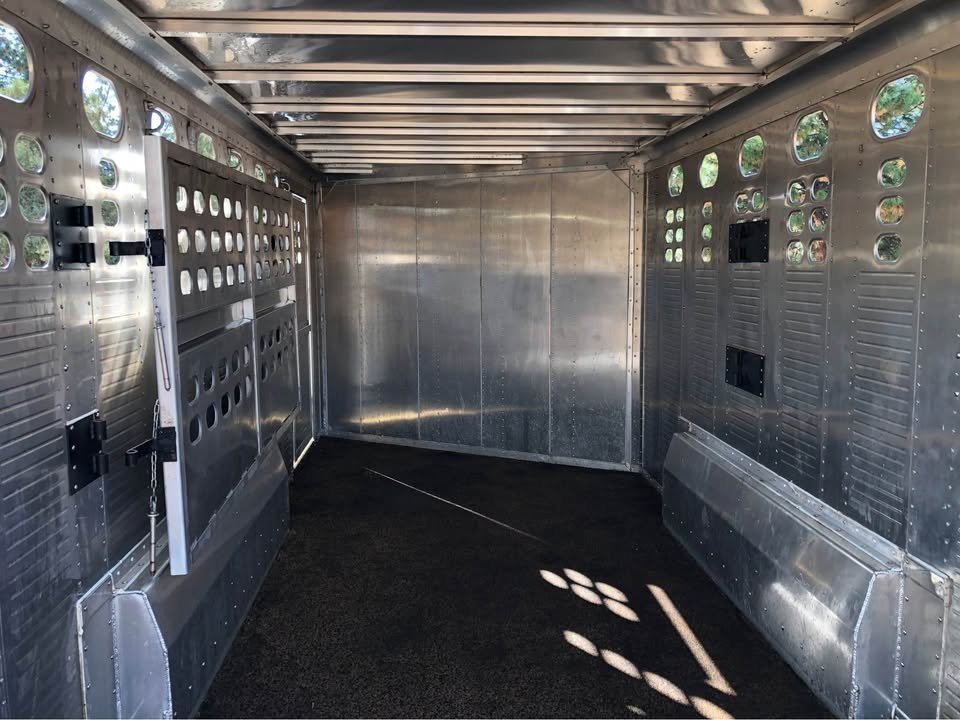 2022 Wilson Roper Horse Trailer - Image 5