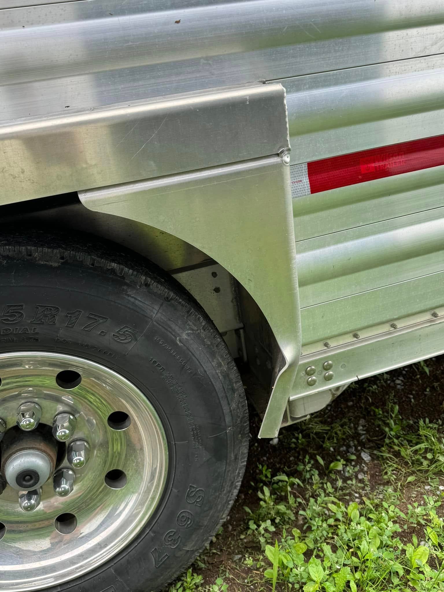 2023 Wilson Roper LiveStock Combo 28 x 8 Trailer - Image 6